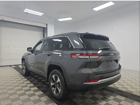 More photos of 2023 Jeep Grand Cherokee 4xe at Automaxx of the Carolinas, SC