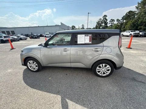 More photos of 2023 Kia Soul LX at Automaxx of the Carolinas, SC