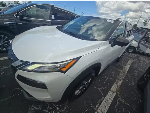 White 2022 Nissan Rogue S for sale in Summerville, SC