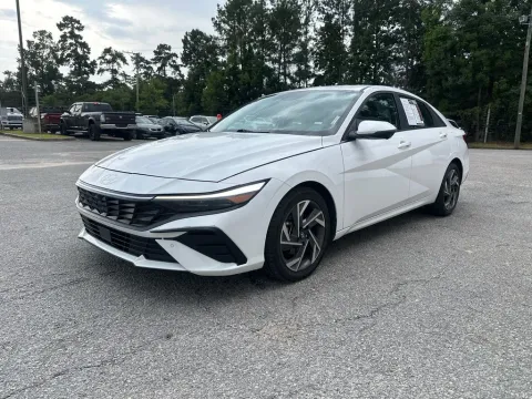 More photos of 2024 Hyundai Elantra Limited at Automaxx of the Carolinas, SC
