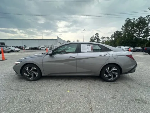 More photos of 2025 Hyundai Elantra Limited at Automaxx of the Carolinas, SC