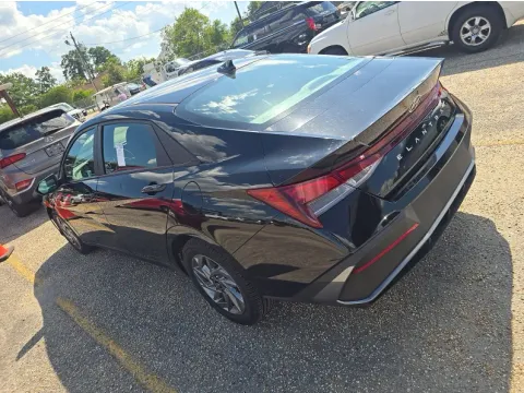 More photos of 2024 Hyundai Elantra SEL at Automaxx of the Carolinas, SC