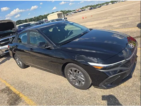 More photos of 2024 Hyundai Elantra SEL at Automaxx of the Carolinas, SC