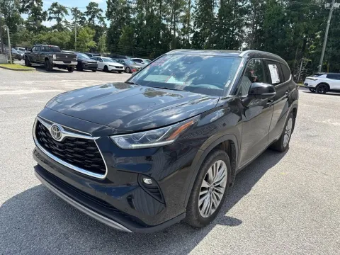 More photos of 2024 Toyota Highlander Platinum at Automaxx of the Carolinas, SC