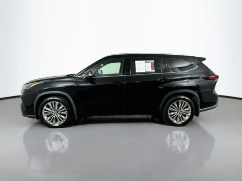 More photos of 2024 Toyota Highlander Platinum at Automaxx of the Carolinas, SC