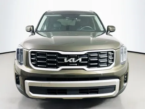 Photos of 2024 Kia Telluride S for sale in Summerville, SC at Automaxx of the Carolinas
