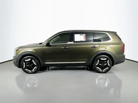 More photos of 2024 Kia Telluride S at Automaxx of the Carolinas, SC