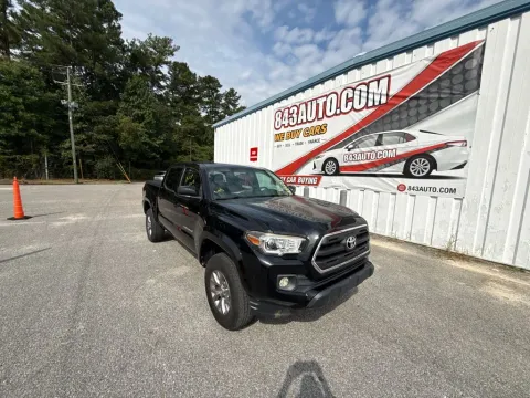 Black 2017 Toyota Tacoma SR5 for sale in Summerville, SC