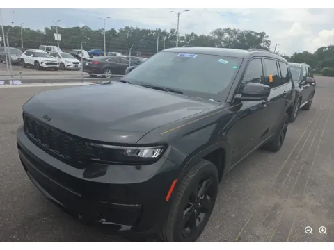 Green 2023 Jeep Grand Cherokee L Limited for sale in Summerville, SC