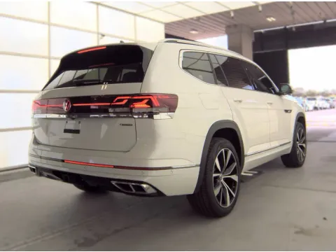 Another view of 2024 Volkswagen Atlas 2.0T SEL Premium R-Line for sale in Summerville, SC at Automaxx of the Carolinas