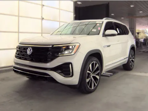 White 2024 Volkswagen Atlas 2.0T SEL Premium R-Line for sale in Summerville, SC