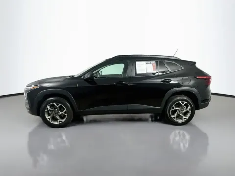 More photos of 2025 Chevrolet Trax LT at Automaxx of the Carolinas, SC