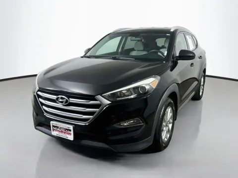 Another view of 2017 Hyundai Tucson SE for sale in Summerville, SC at Automaxx of the Carolinas