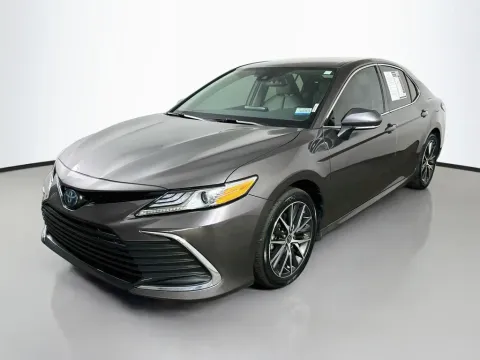 Another view of 2022 Toyota Camry Hybrid XLE for sale in Summerville, SC at Automaxx of the Carolinas
