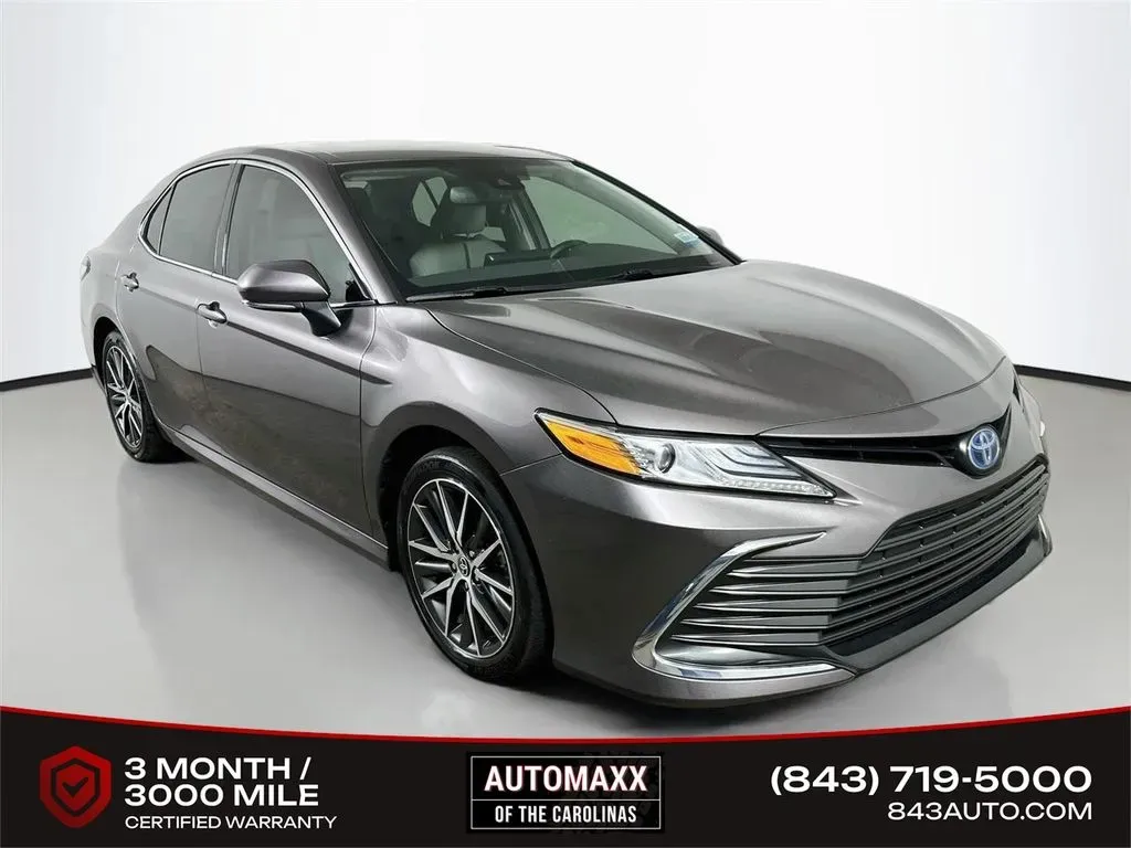 Gray 2022 Toyota Camry Hybrid XLE for sale in Summerville, SC