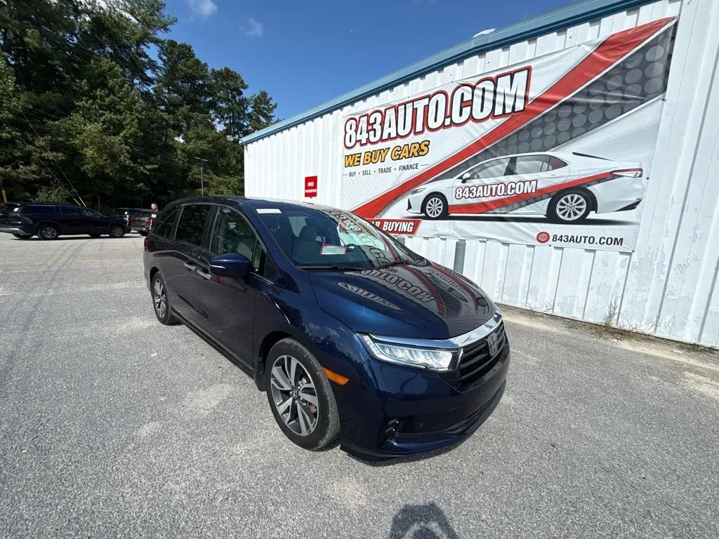 Black 2023 Honda Odyssey Touring for sale in Summerville, SC
