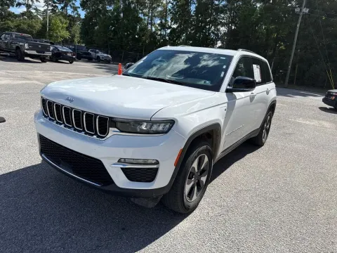 More photos of 2024 Jeep Grand Cherokee 4xe at Automaxx of the Carolinas, SC