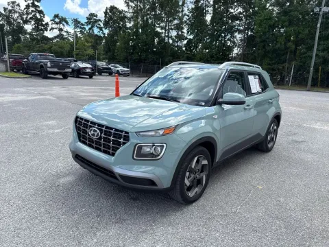 More photos of 2026 Hyundai Venue SEL at Automaxx of the Carolinas, SC