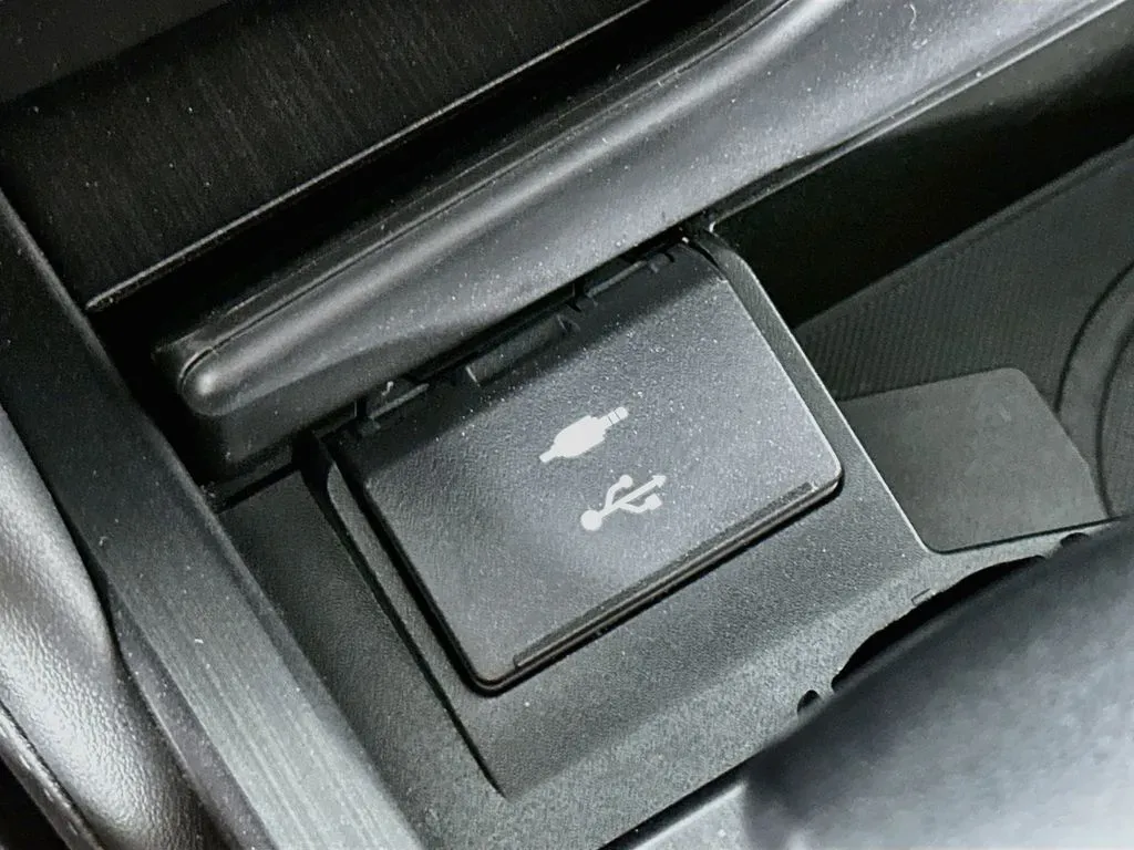 2022 Lexus ES 350 - Photo 31