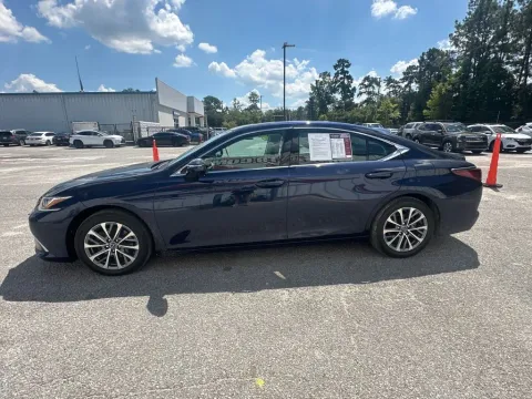 More photos of 2022 Lexus ES 350 at Automaxx of the Carolinas, SC