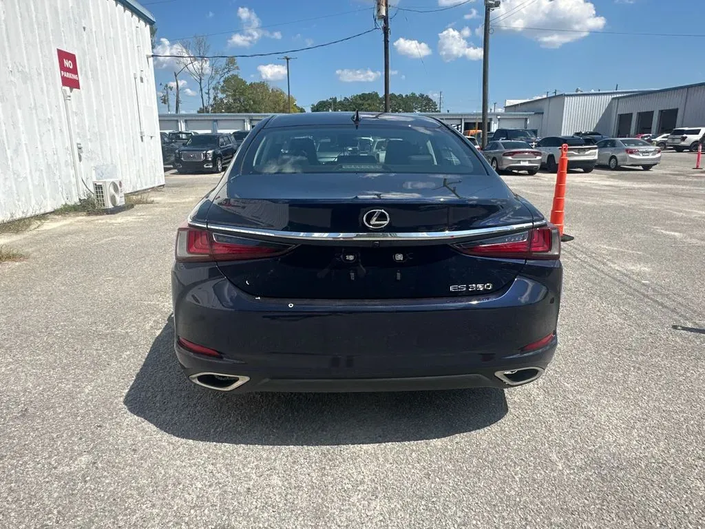 2022 Lexus ES 350 - Photo 7