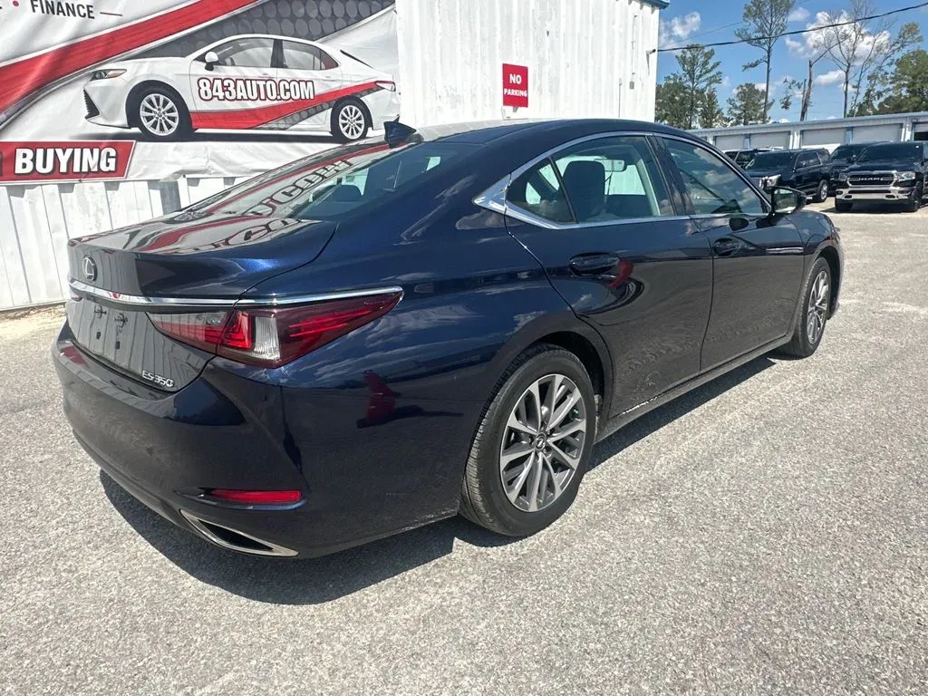 2022 Lexus ES 350 - Photo 8