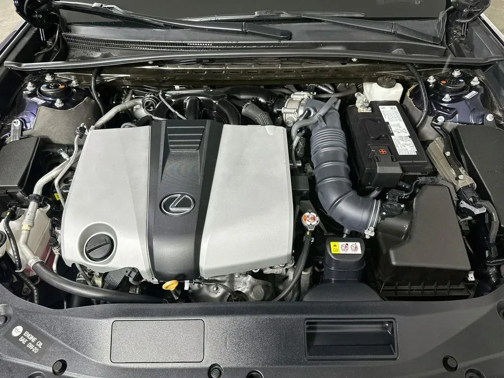 2022 Lexus ES 350 - Photo 10