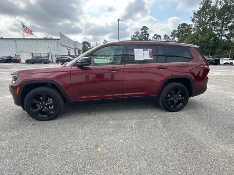 More photos of 2023 Jeep Grand Cherokee L Altitude at Automaxx of the Carolinas, SC