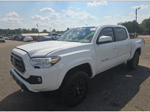White 2023 Toyota Tacoma SR5 for sale in Summerville, SC