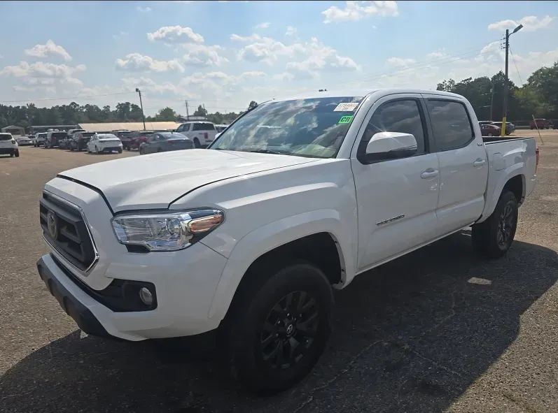 White 2023 Toyota Tacoma SR5 for sale in Summerville, SC