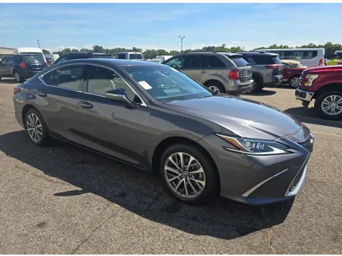 More photos of 2023 Lexus ES 350 at Automaxx of the Carolinas, SC