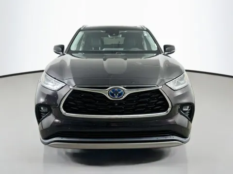 Photos of 2022 Toyota Highlander Hybrid Platinum for sale in Summerville, SC at Automaxx of the Carolinas