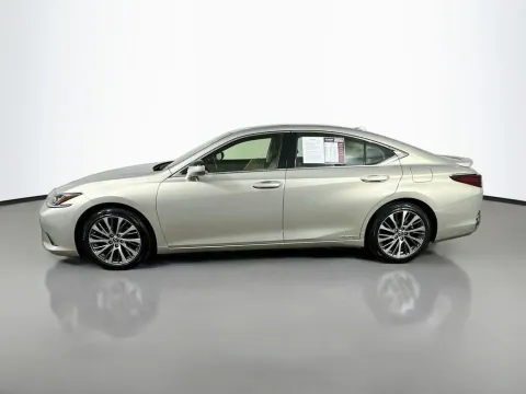More photos of 2019 Lexus ES 300h at Automaxx of the Carolinas, SC