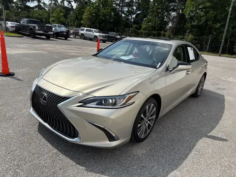 More photos of 2019 Lexus ES 300h at Automaxx of the Carolinas, SC