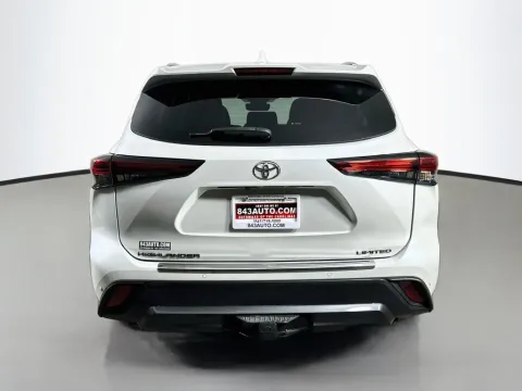 Another view of 2023 Toyota Highlander Limited for sale in Summerville, SC at Automaxx of the Carolinas