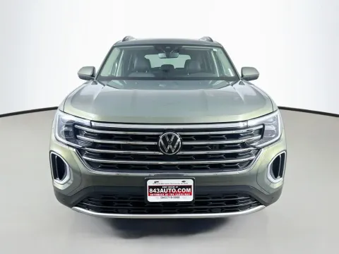 Photos of 2026 Volkswagen Atlas SE w/Technology for sale in Summerville, SC at Automaxx of the Carolinas