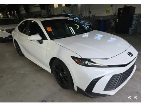 White 2025 Toyota Camry SE for sale in Summerville, SC