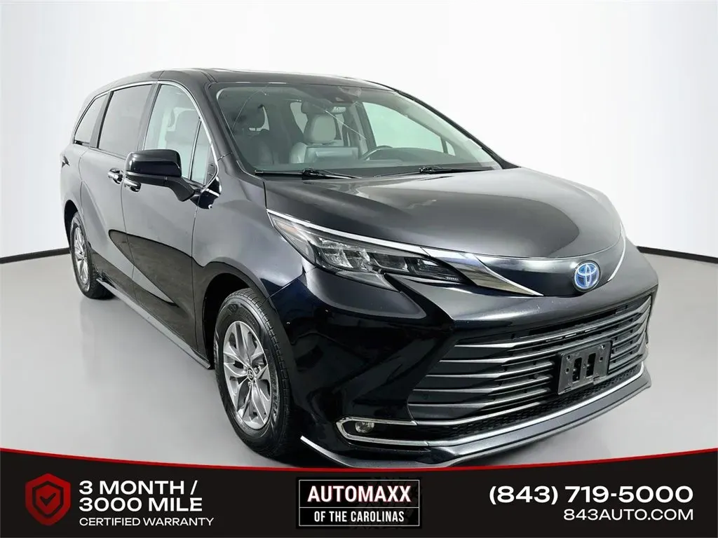 Black 2024 Toyota Sienna XLE for sale in Summerville, SC