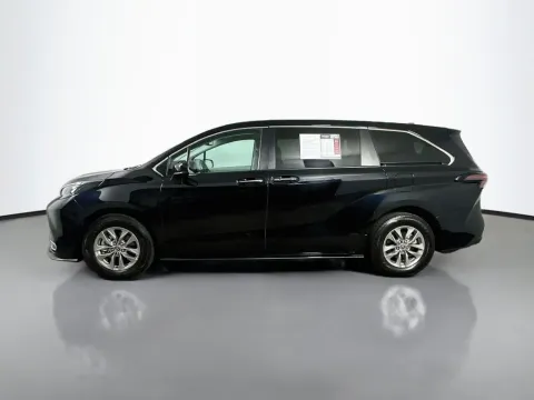 More photos of 2024 Toyota Sienna XLE at Automaxx of the Carolinas, SC