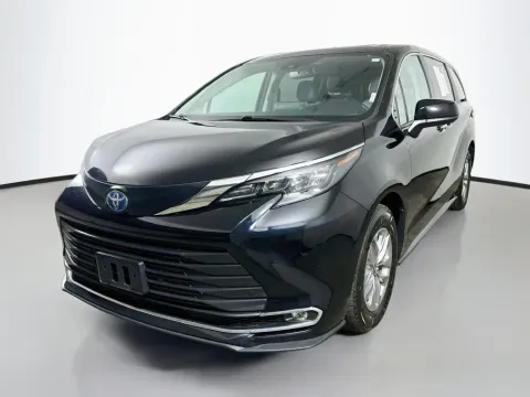 Another view of 2024 Toyota Sienna XLE for sale in Summerville, SC at Automaxx of the Carolinas
