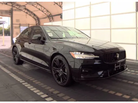 More photos of 2023 Volvo S60 B5 Plus Black Edition at Automaxx of the Carolinas, SC