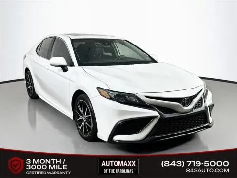 White 2024 Toyota Camry SE for sale in Summerville, SC