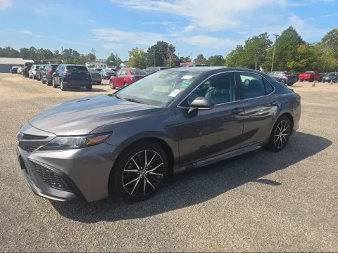 Gray 2022 Toyota Camry SE for sale in Summerville, SC