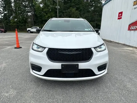 Another view of 2025 Chrysler Pacifica Limited for sale in Summerville, SC at Automaxx of the Carolinas