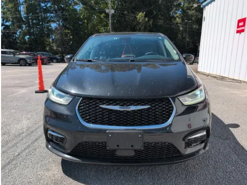 Another view of 2023 Chrysler Pacifica Hybrid Touring L for sale in Summerville, SC at Automaxx of the Carolinas