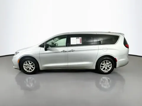 More photos of 2024 Chrysler Pacifica Touring L at Automaxx of the Carolinas, SC