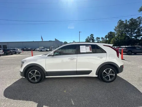 More photos of 2023 Kia Niro EX at Automaxx of the Carolinas, SC