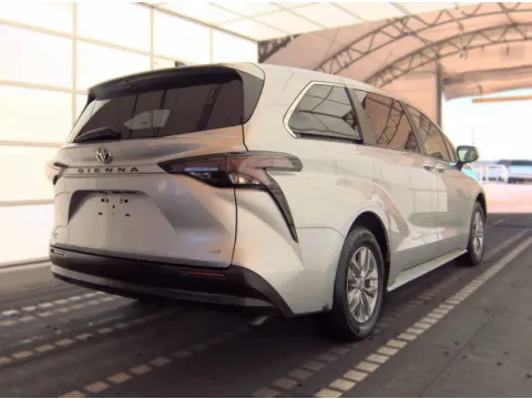 Another view of 2025 Toyota Sienna LE for sale in Summerville, SC at Automaxx of the Carolinas