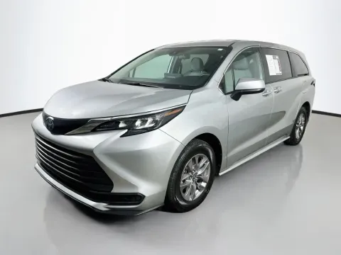 Another view of 2025 Toyota Sienna LE for sale in Summerville, SC at Automaxx of the Carolinas