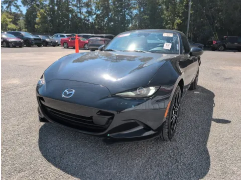 More photos of 2025 Mazda MX-5 Miata RF Grand Touring at Automaxx of the Carolinas, SC